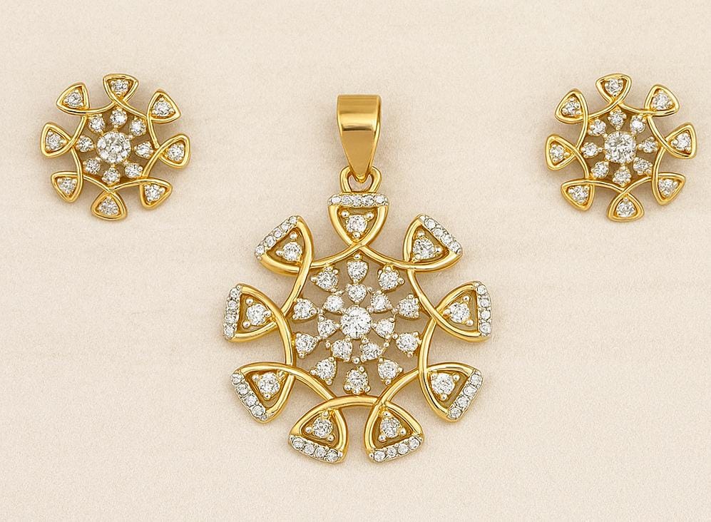 IGI Certified 14 karat Big Pendent With Earings